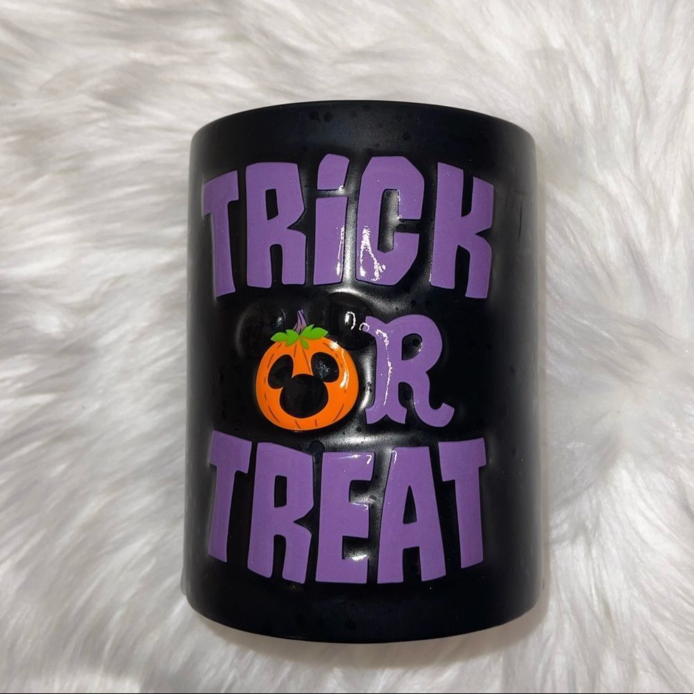 Disney‎ Parks Halloween Candle